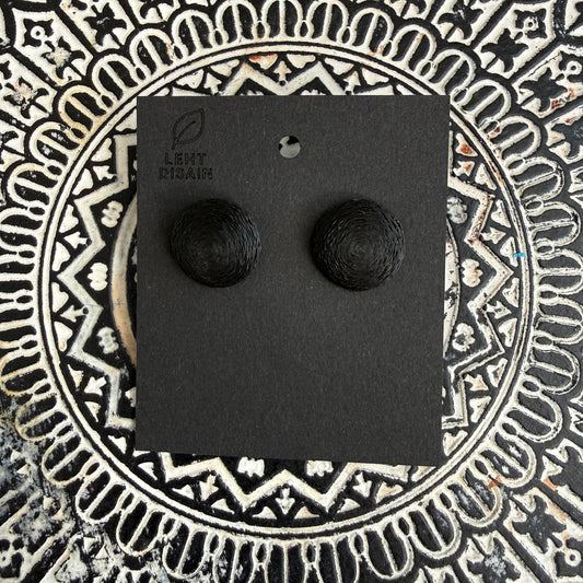Ümmargused nööp-kõrvarõngad